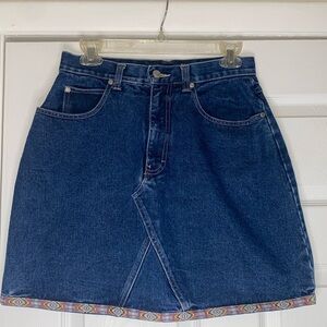 No Boundaries Junior Mini Skirt- Size 11